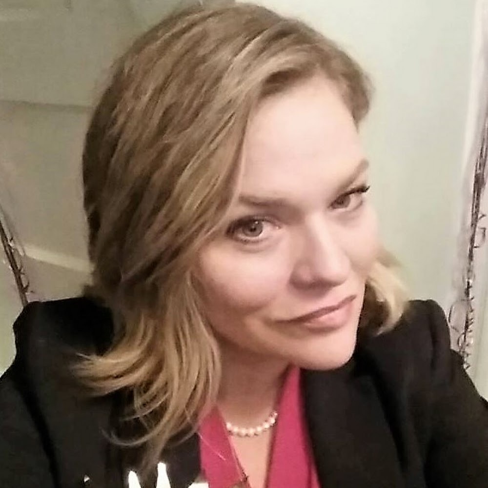 Meet your Posher, Pamela